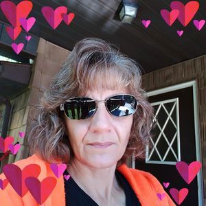 Meet your Posher, Lorie